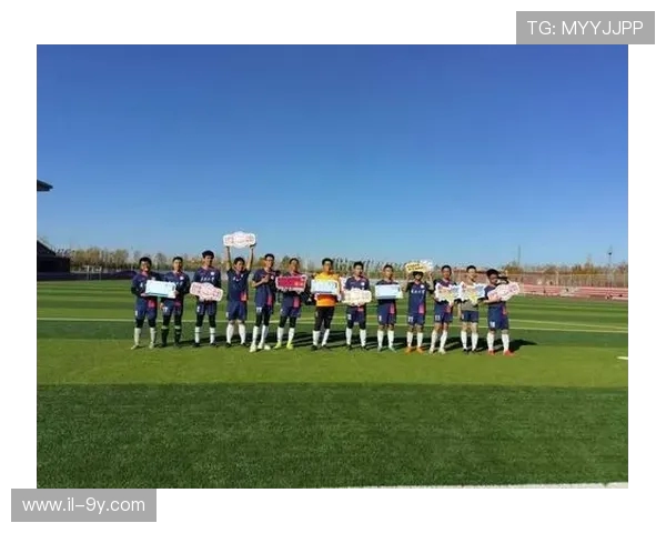 新生杯湖大足球激情绽放校园运动风采全面展现青春活力盛会时尚魅力